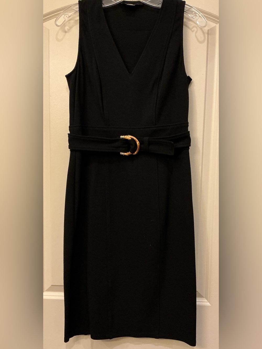 Etcetera Black V-Neck Belted Sleeveless Sheath Dress Size 6